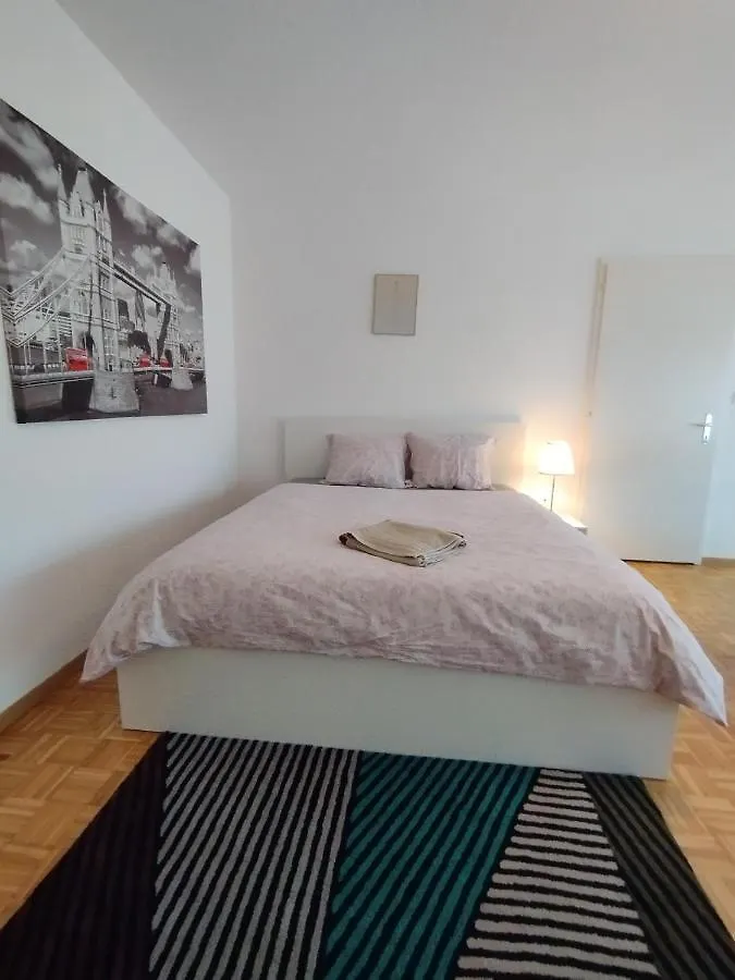 Studio, 4-7 Mins To Bern Main Station By Train Apartment
